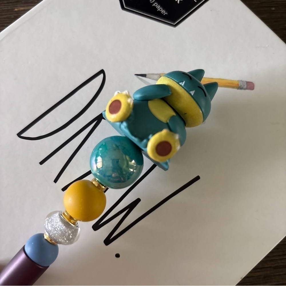 Pokemon: Snorlax handmade beaded pen